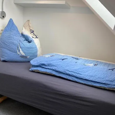 Prázdninový dům Pappelhof - Doppelhaushaelfte Mit Garten In Grömitz