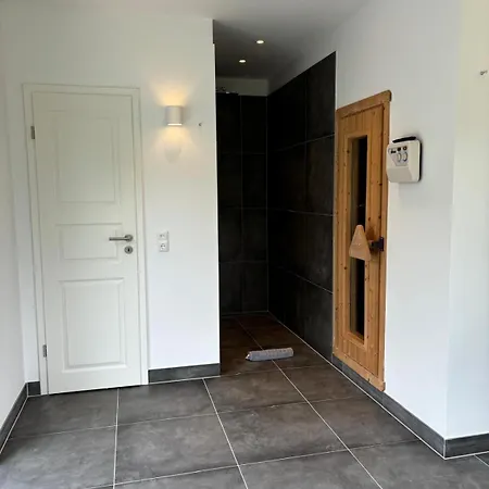 Pappelhof - Doppelhaushaelfte Mit Garten In * Grömitz