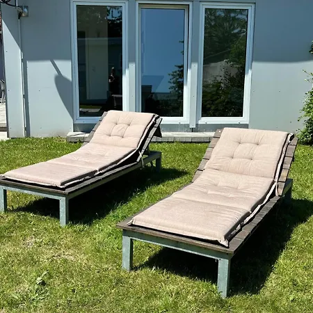 Pappelhof - Doppelhaushaelfte Mit Garten In Prázdninový dům Grömitz