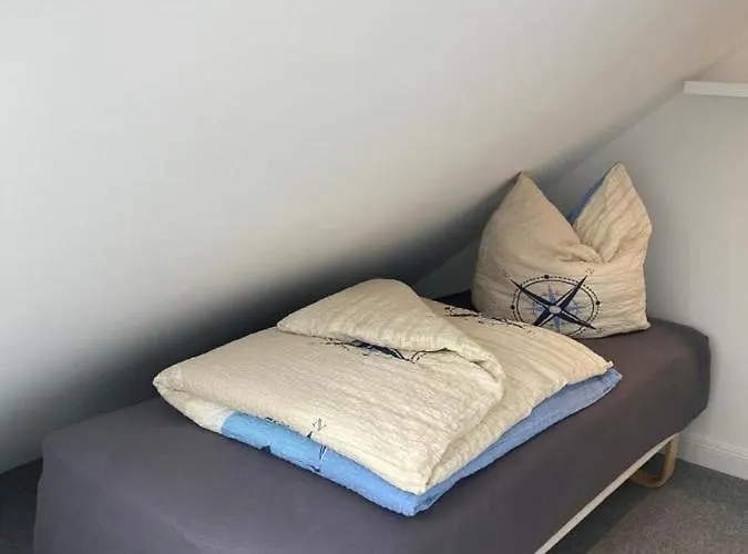 Pappelhof - Doppelhaushaelfte Mit Garten In Vakantiehuis