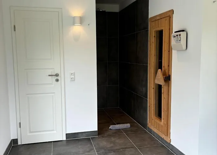 Pappelhof - Doppelhaushälfte Mit Garten In * Grömitz