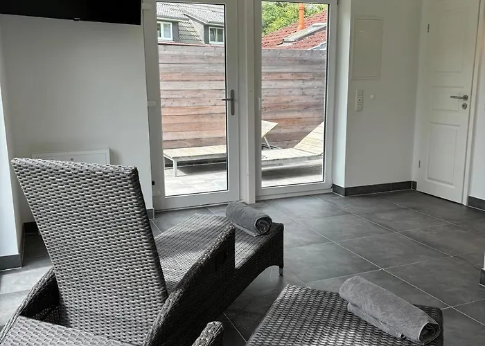 度假居 Pappelhof - Doppelhaushaelfte Mit Garten In *